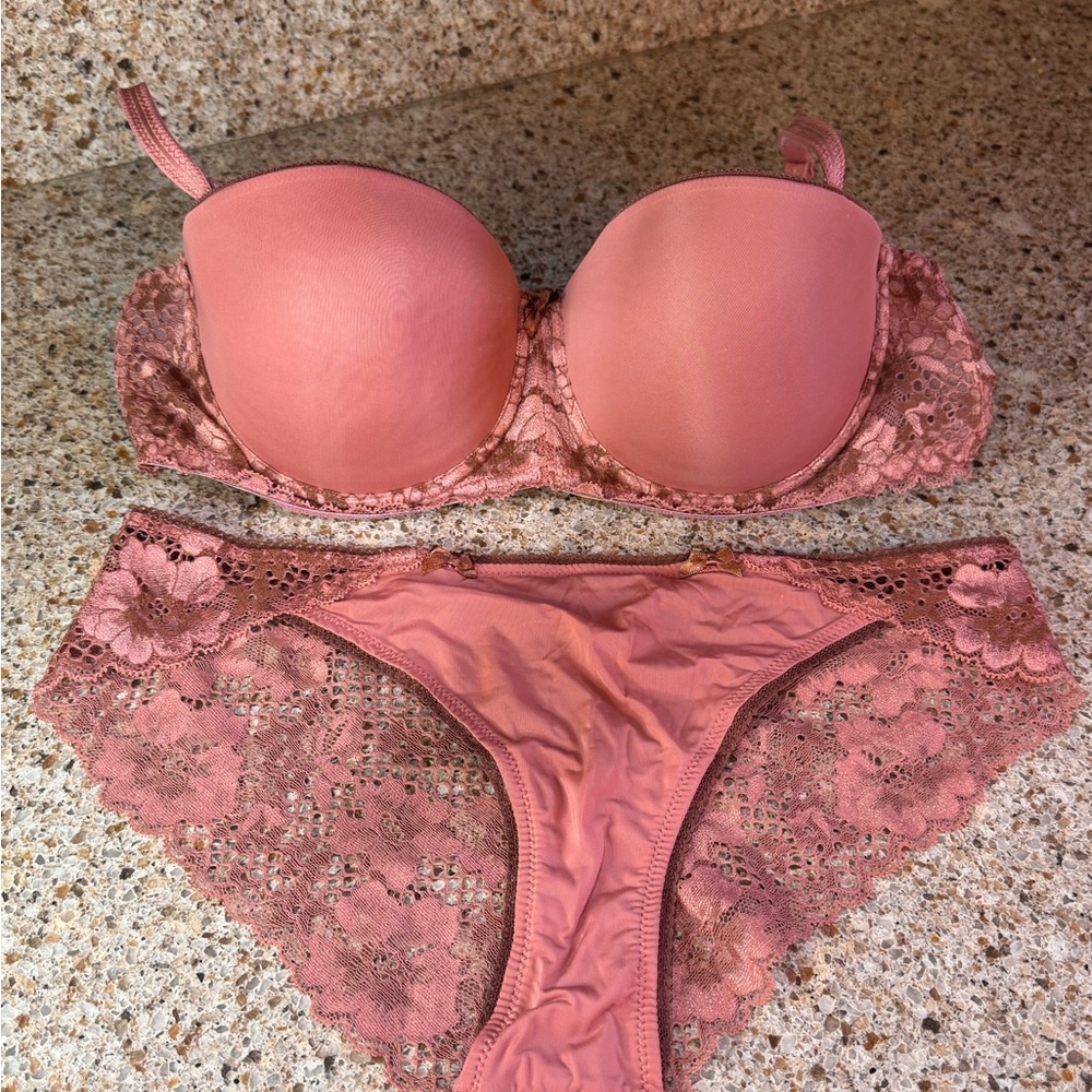ADORE ME SET Strapless Lace Push-Up Bra and Lace Bikini Set - Dusty Rose